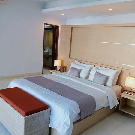 Glisten Up Villa Beach Side Sanur! Kültér fotó